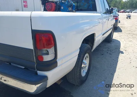 2001 Dodge Ram 1500 из США, поврежденный, VIN 3B7HC13Z91M266545